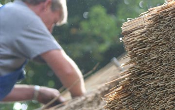 professional Ruckinge thatchers